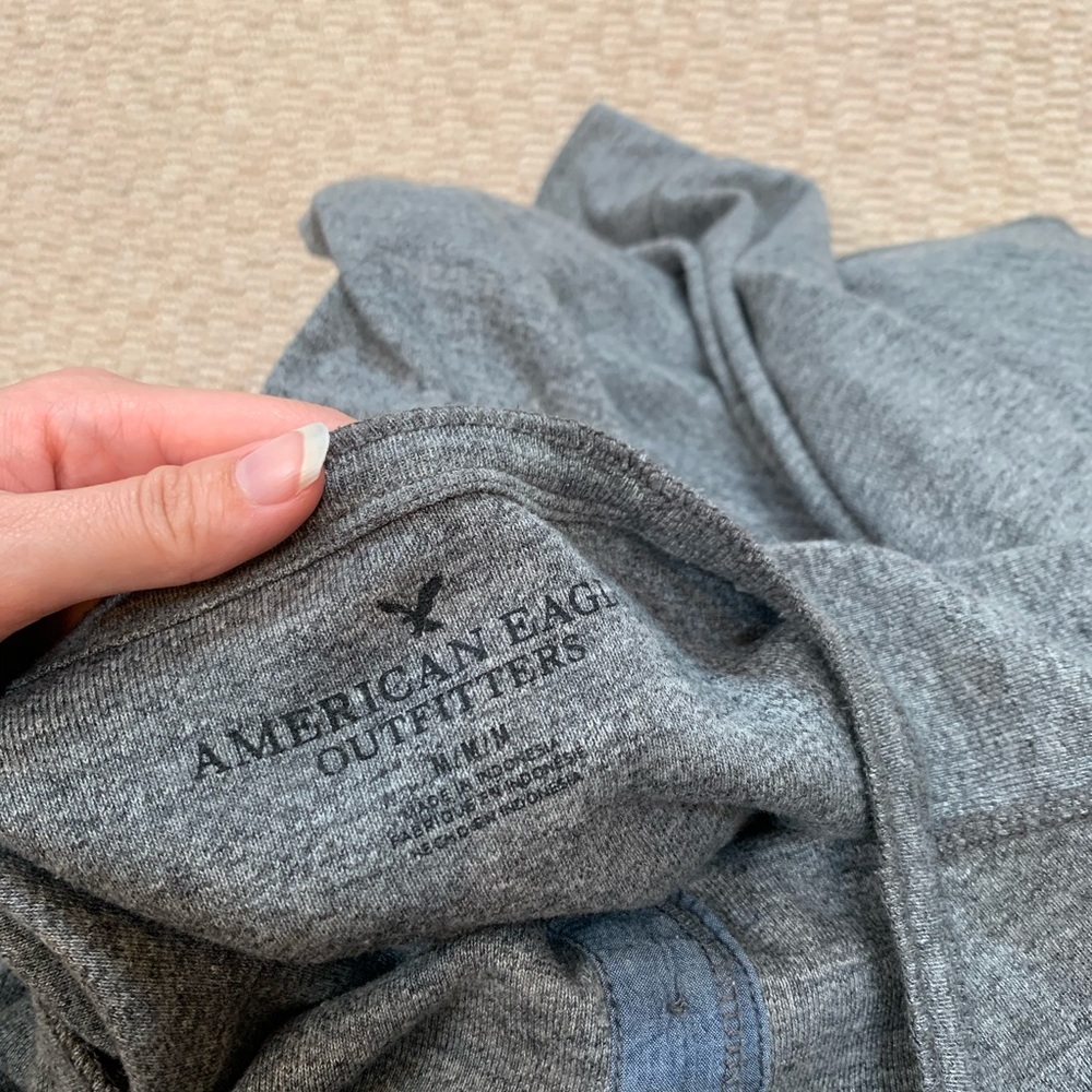 American Eagle Henley - Picture 3 of 3